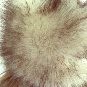 Sweater and matching hat ! aspen Christmas coming!